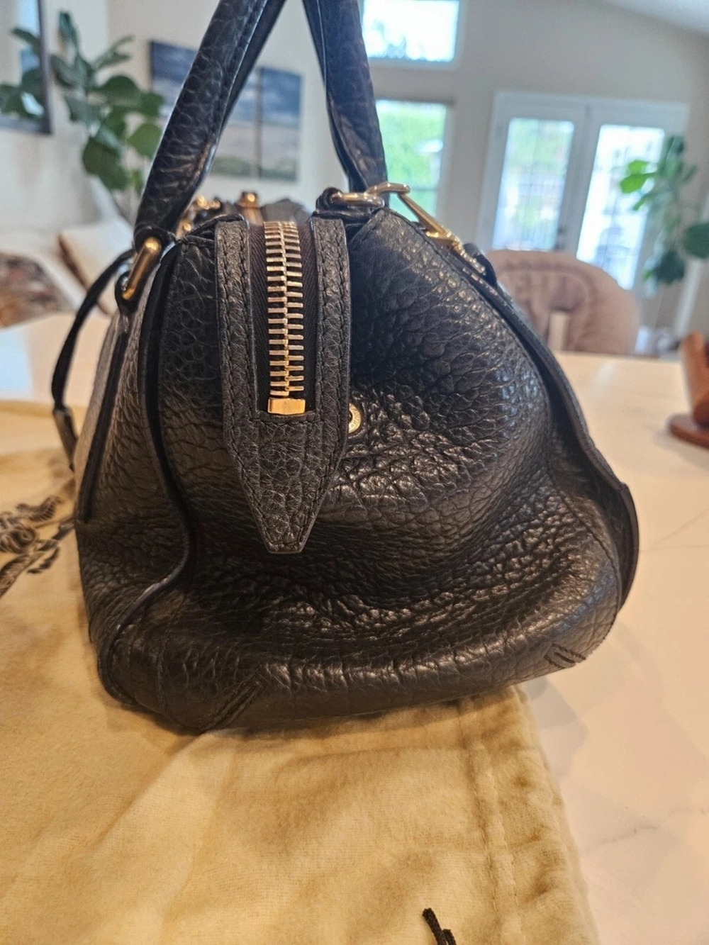 AUTHENTICATED Burberry Heritage Grain Leather Gladstone in Black - Picture 6 of 16